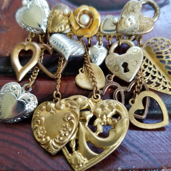 Baroque Brooch Pin with Heart Collage Dangles - Picture 2 of 13